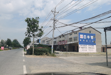 茂县如何能保证墙体广告的醒目性？